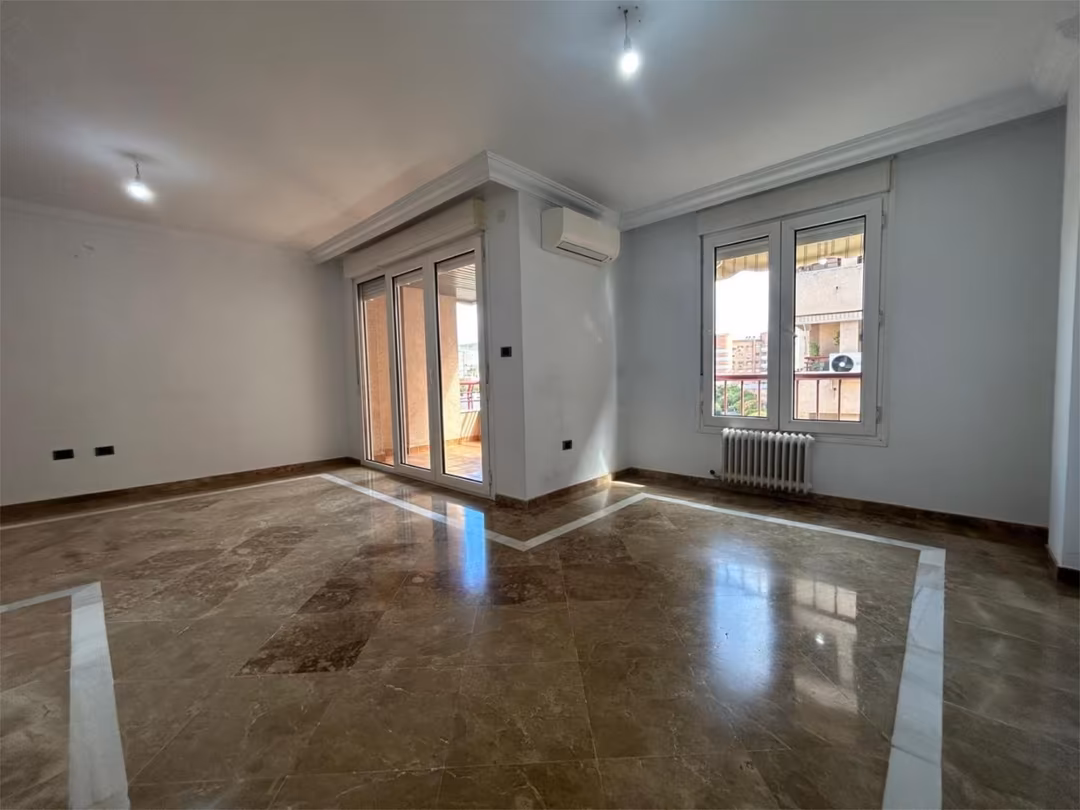 Piso en  Calle Pintor Manuel Maldonado 25 - Foto 3