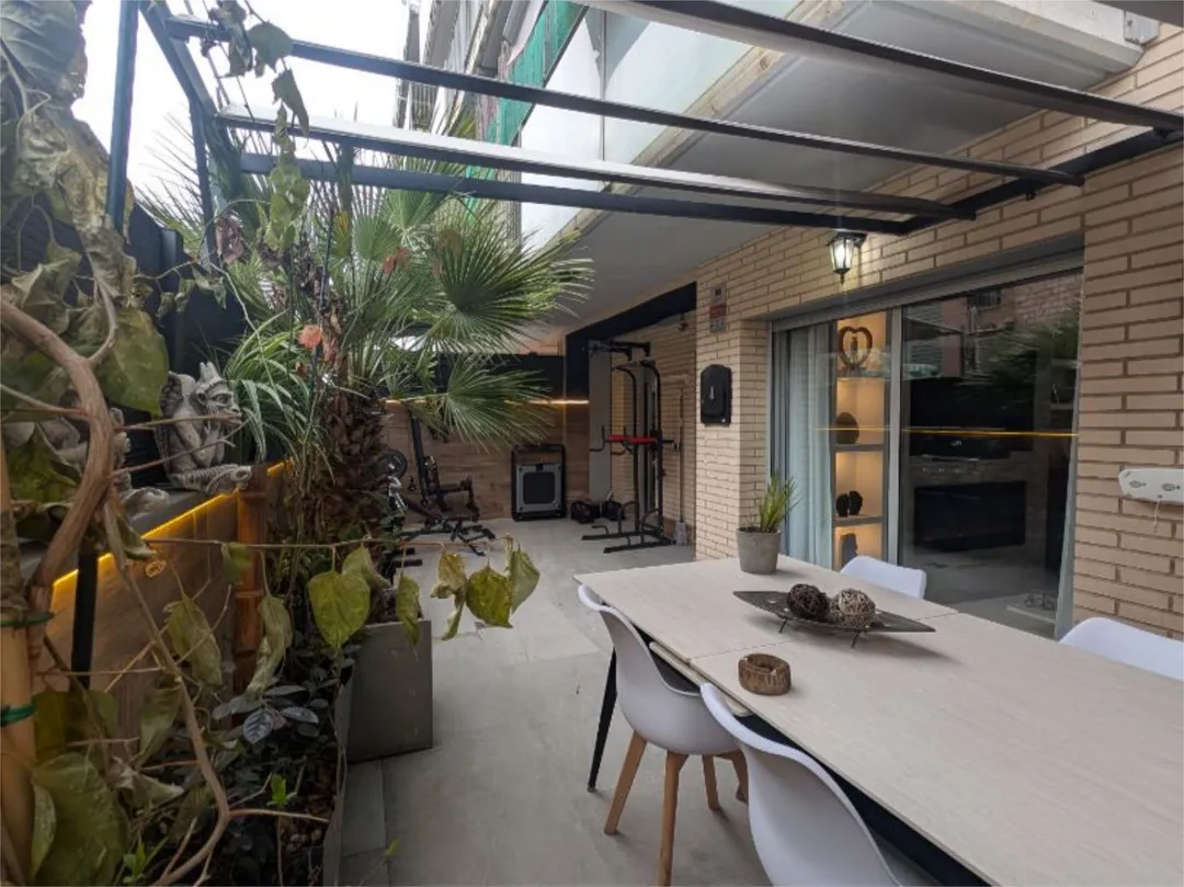 Piso en  Carrer de Miquel Martí i Pol 4 - Foto 1