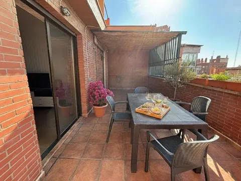 Ático en calle de Embajadores, 106