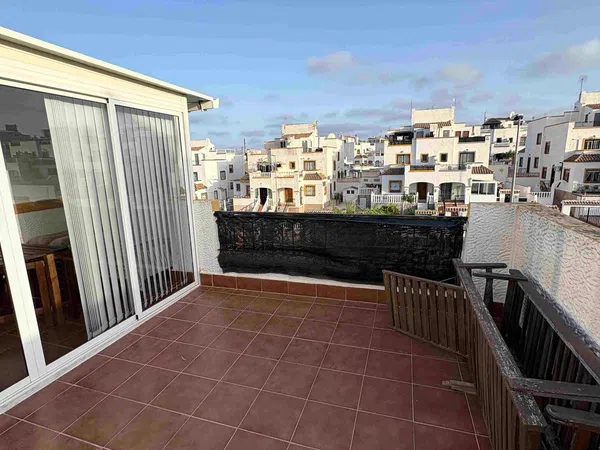 Chalet pareado en Calle Lagunas de Ruidera, 412, Zona Lago - Los Almendros - Foto 12