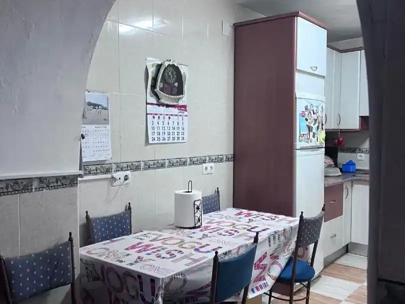 Casa adosada en  Travesía Fuente del Castaño 15 - Foto 3