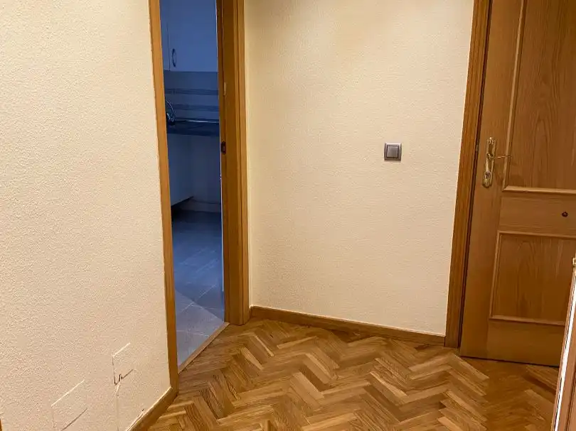 Piso en  Calle de Suecia 102 - Foto 13