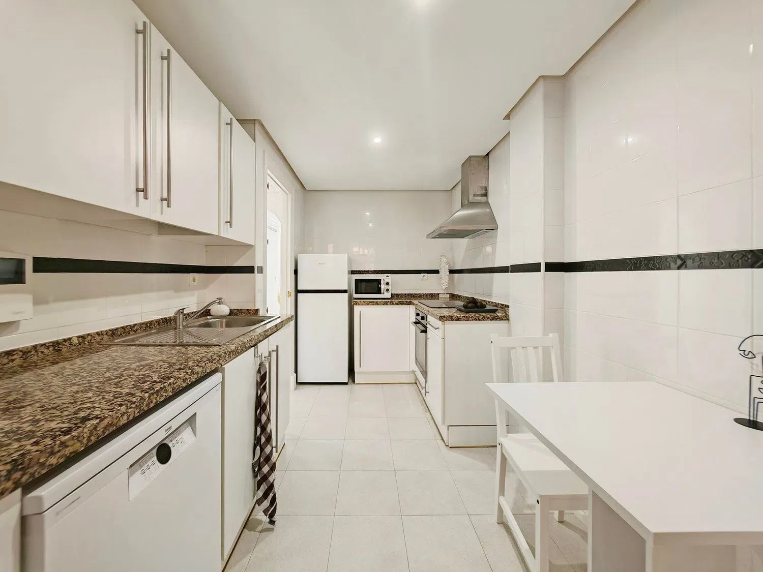 Piso en avenida de los Alisos, 16 - Foto 2