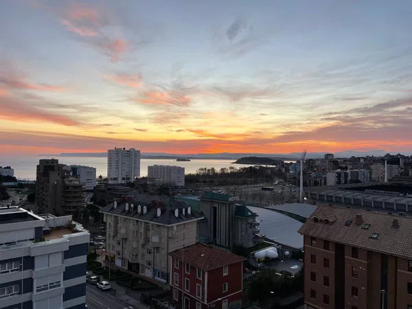 Piso en avenida de Cantabria, 24 - Foto 1