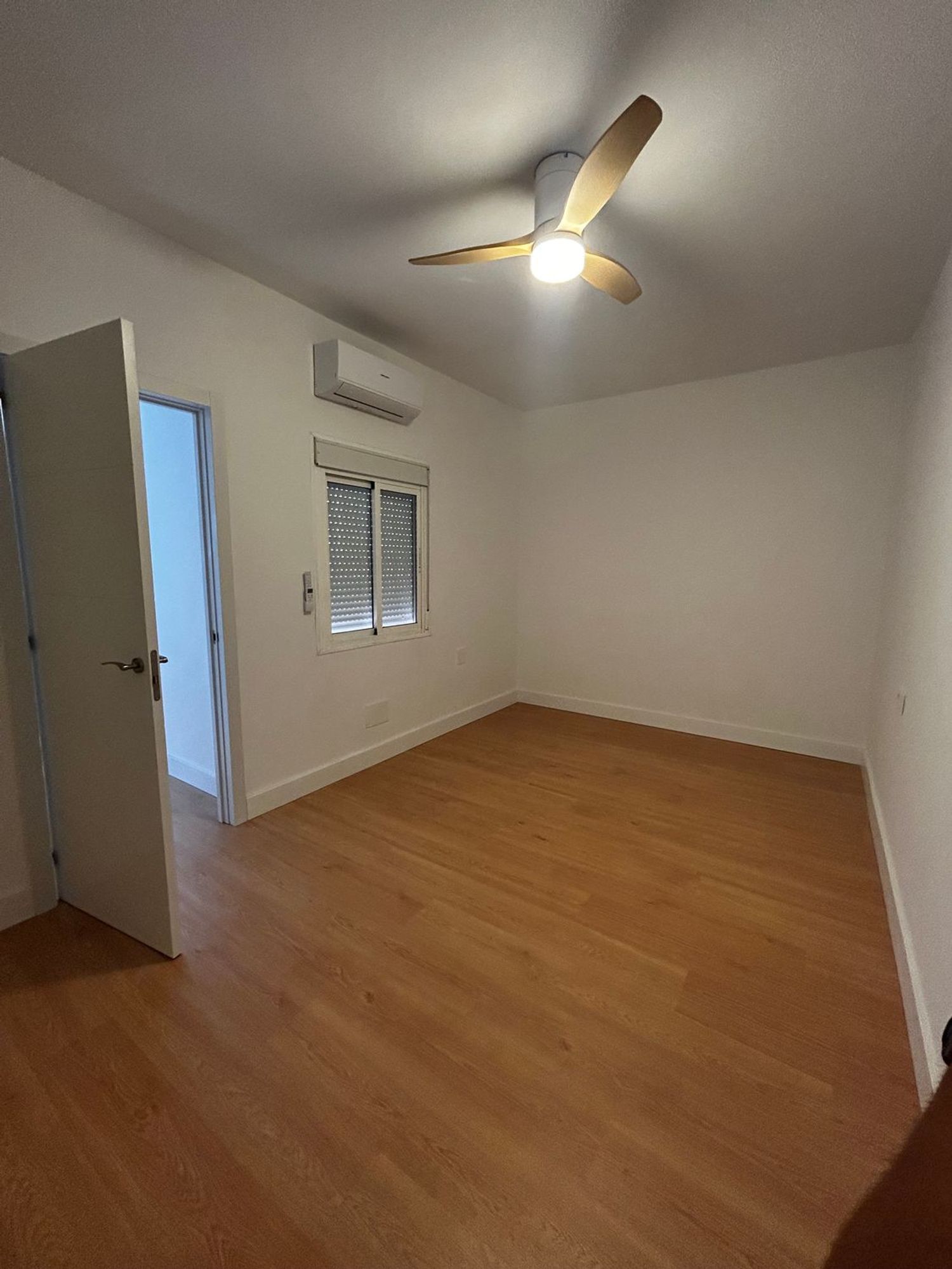 Chalet pareado en Calle Lora de Estepa, 106, Palmete-Padre Pío-Hacienda San Antonio - Foto 7