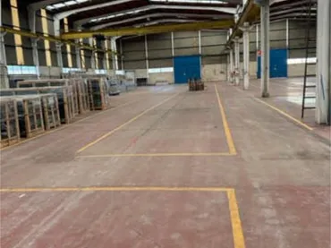 Nave Industrial en Cobo calleja - Foto 1
