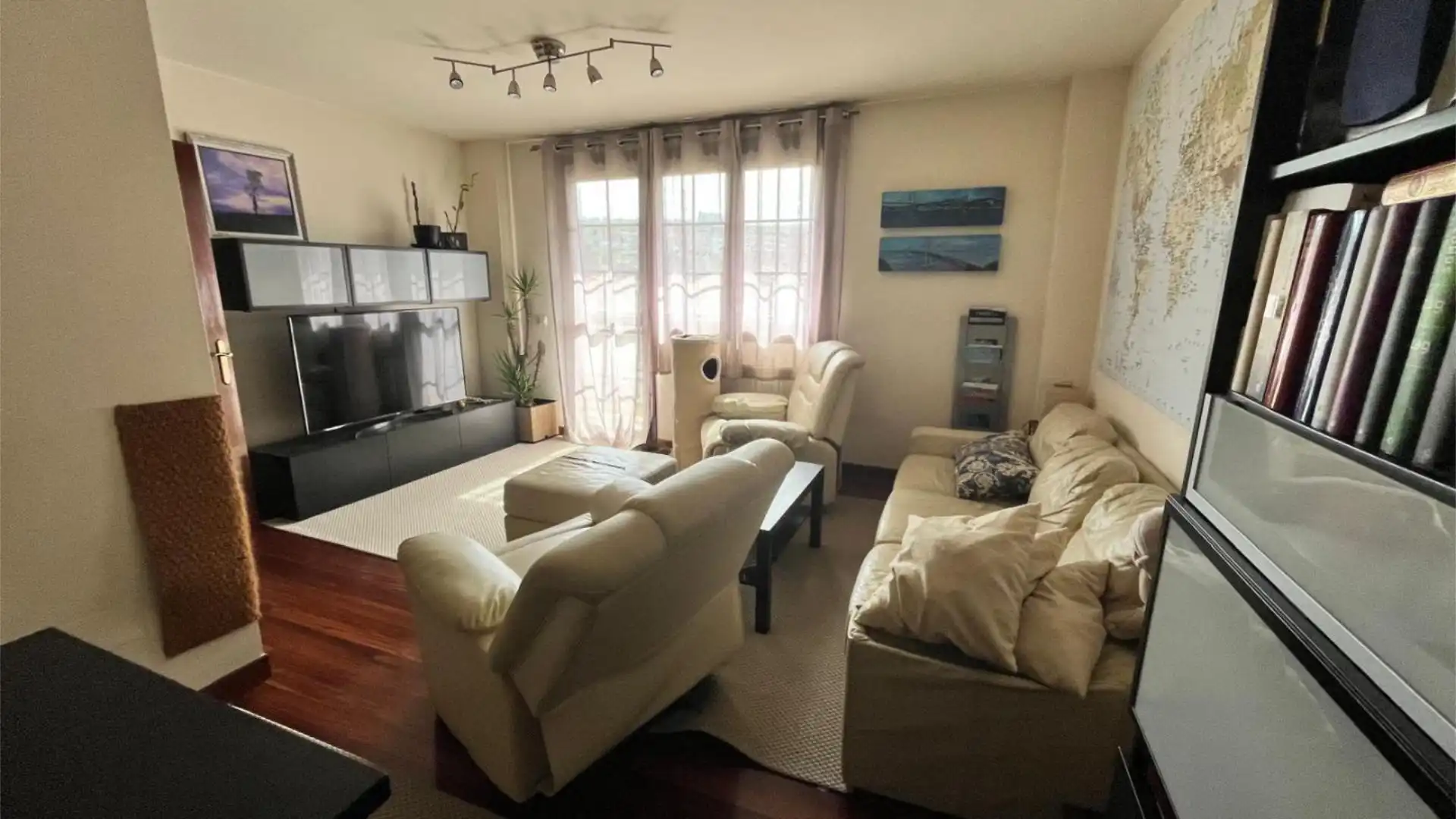 Piso en  Calle Darío de Regoyos 7-21 - Foto 1