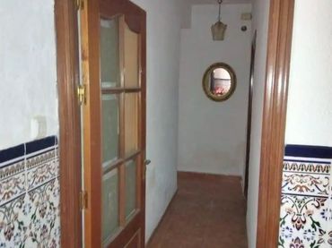 Casa adosada en  Avenida de los Almogávares 36 - Foto 3