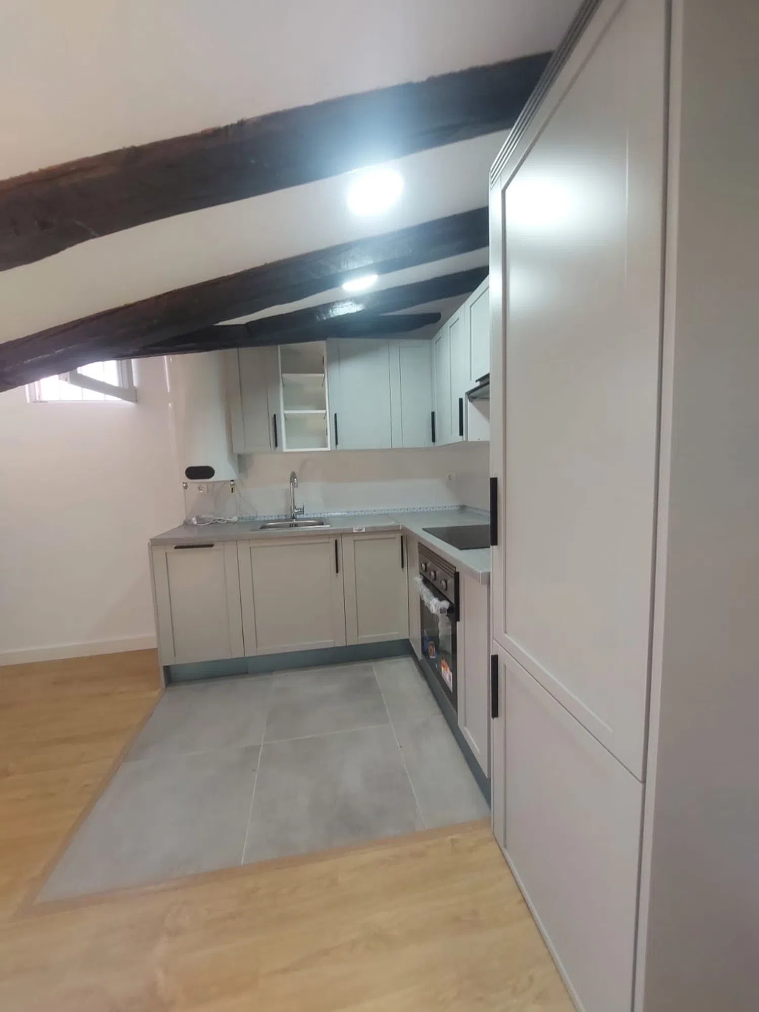 Ático en calle del Mesón de Paredes, 42 - Foto 1