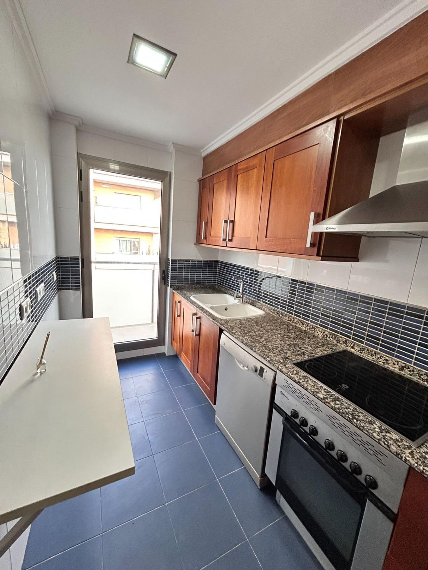 Piso en Calle de Seűl- 88, Zona Parc Central - Hort de Trenor, Zona Parc Central - Hort de Trenor - Foto 6