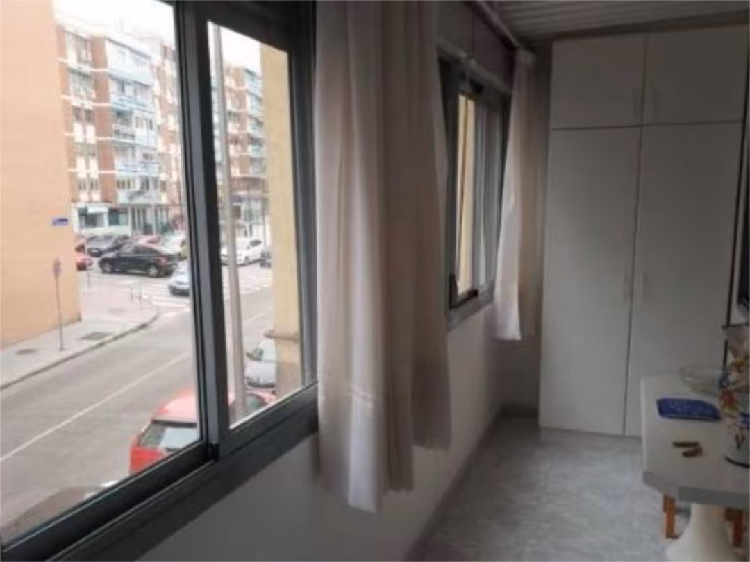 Piso en  Calle del Poeta Blas de Otero 77 - Foto 8