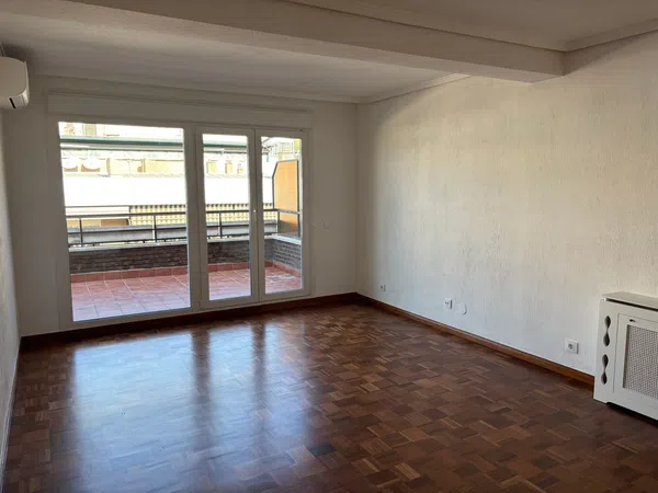 Piso en calle de Eduardo Benot, 2