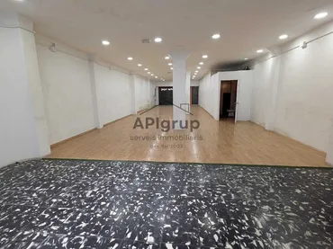 Local comercial en Sabadell - Foto 1