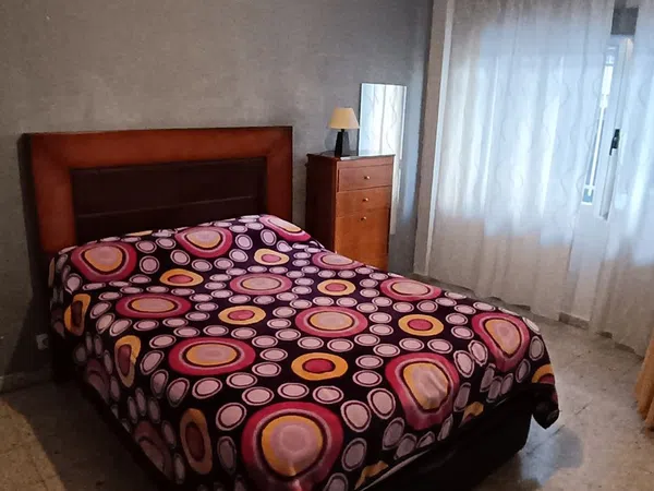 Piso en La Alhóndiga - Foto 6