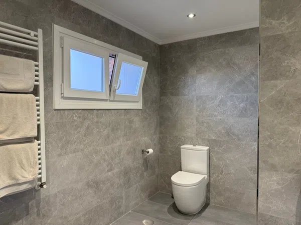 Chalet adosado en Barrio Olivares - Foto 26