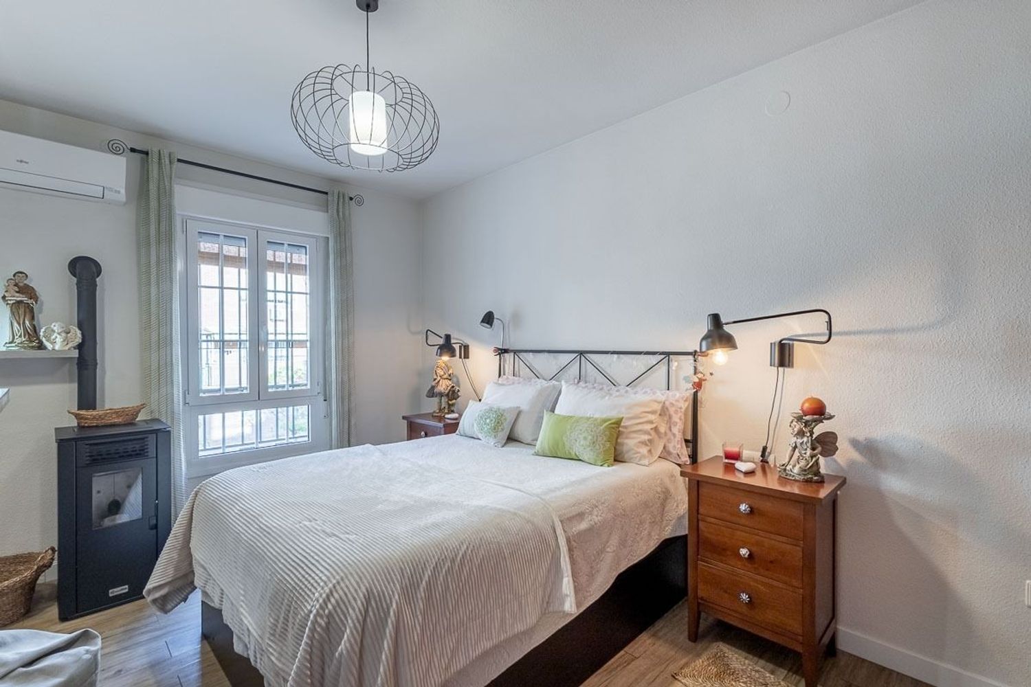 Chalet adosado en Joaquina Eguaras - Foto 12