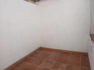 Local comercial en Cornellà de Llobregat - Foto 11