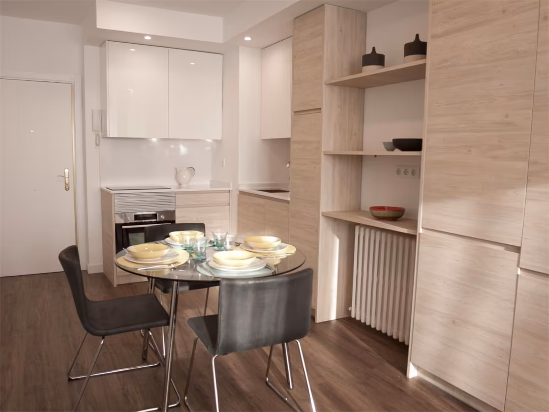 Piso en  Avenida del General Perón 25 - Foto 8