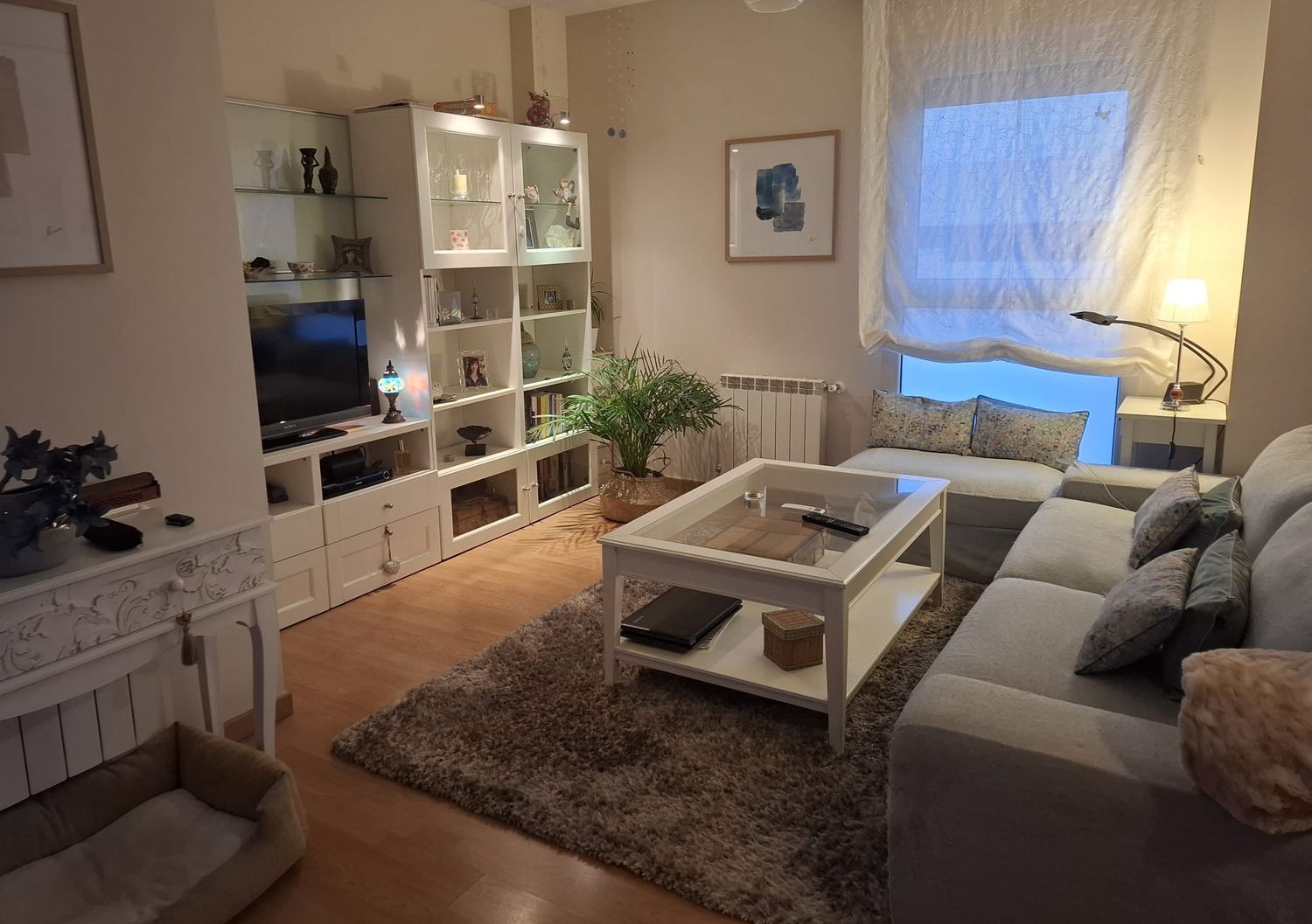 Piso en calle Islas Caimán, 2