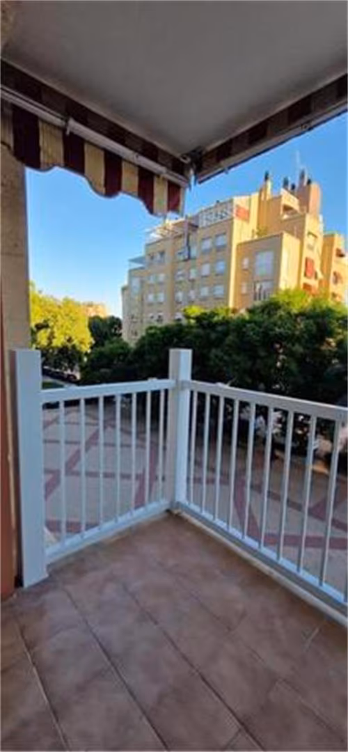Apartamento en Juan Carlos I - Foto 2
