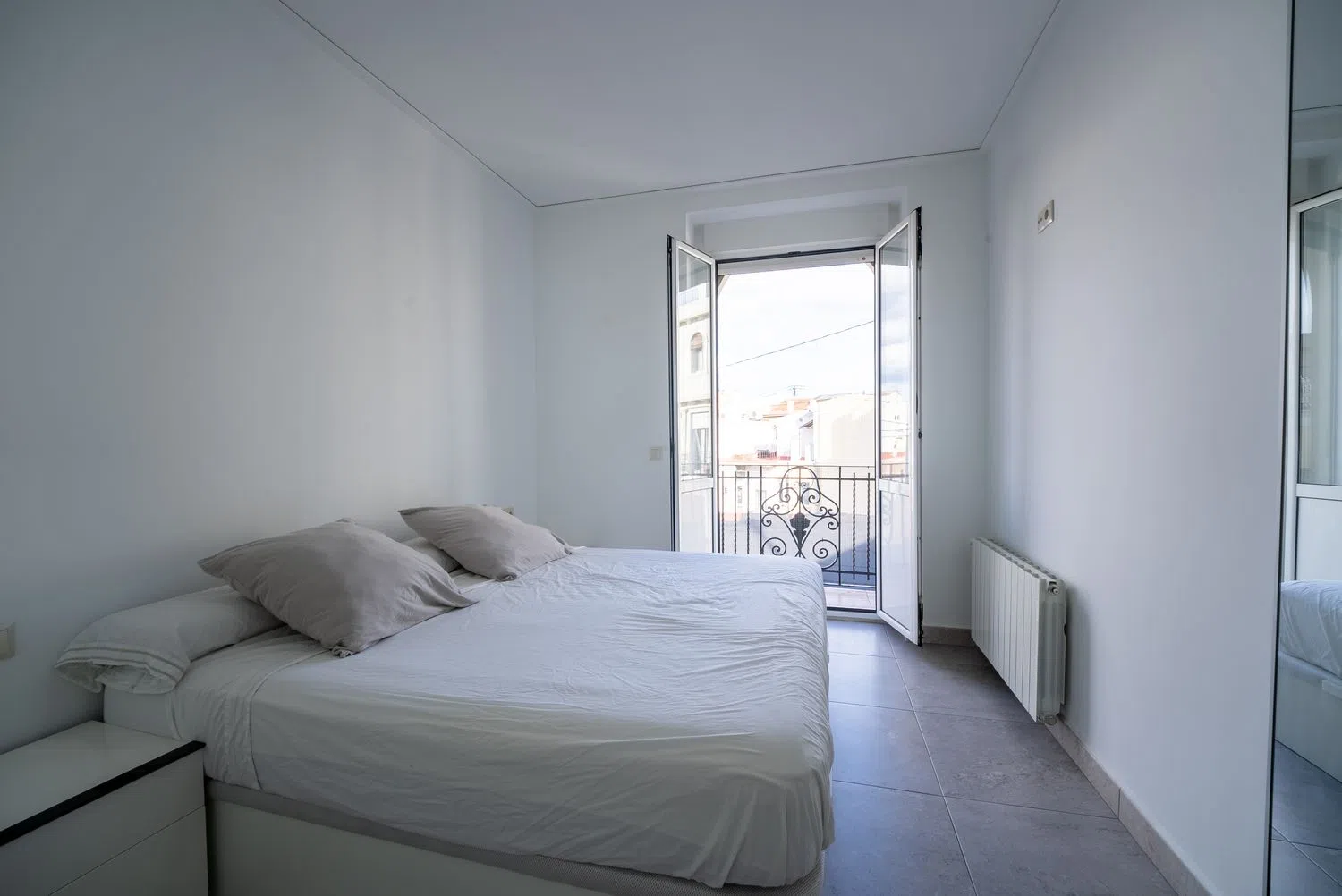 Piso en calle de Cadis, 60 - Foto 2