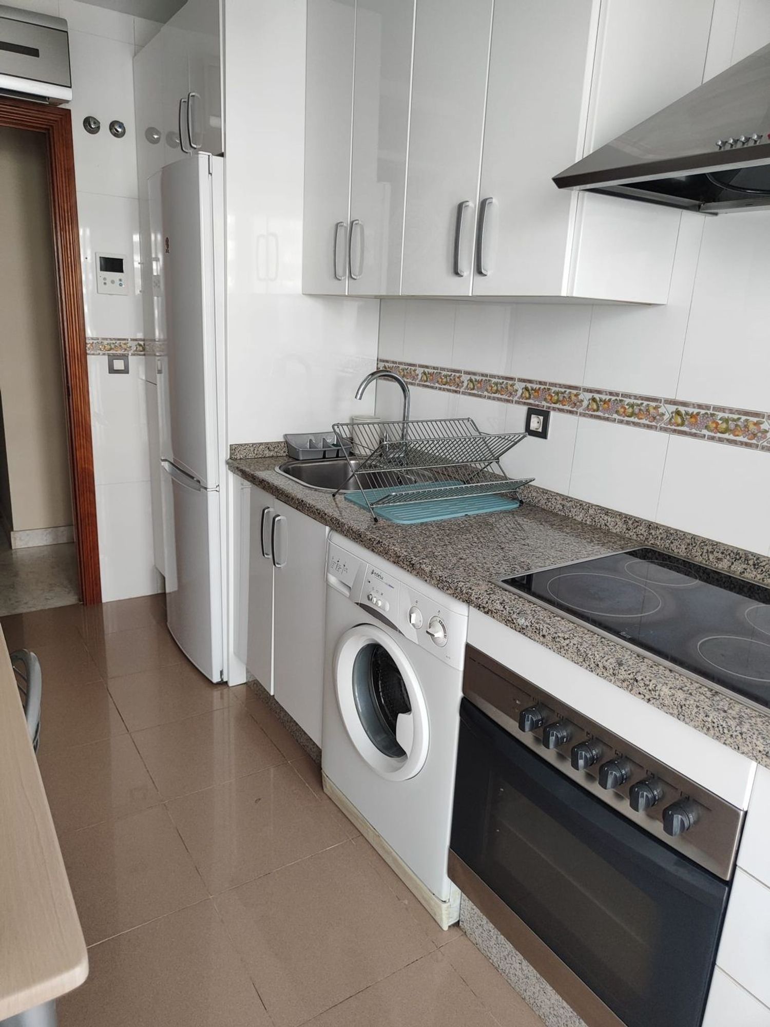 Piso en calle Beatriz de Suabia, 56 - Foto 4