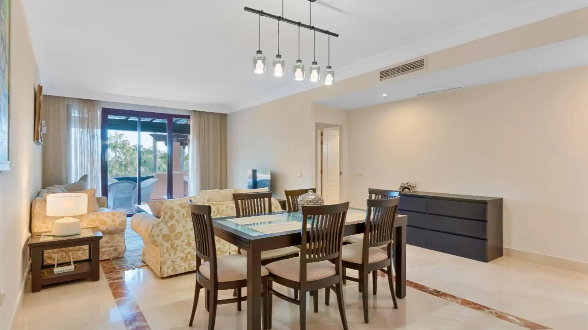 Piso en Marbella - Foto 2