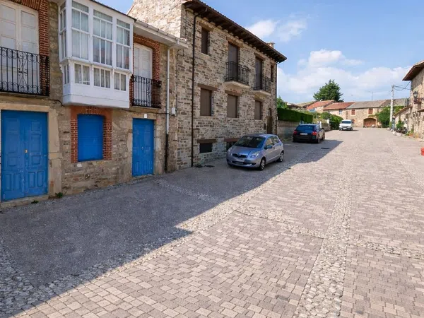 Casa de pueblo en Plaza Santiago Crespo, 5 - Foto 1