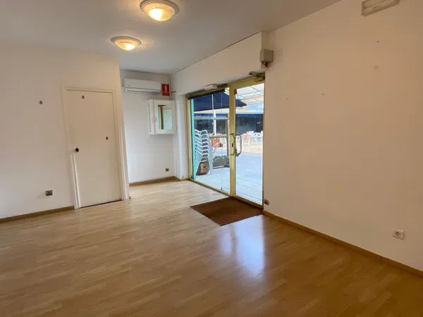 Local en calle de la Llibertat, 137 local 6 - Foto 1