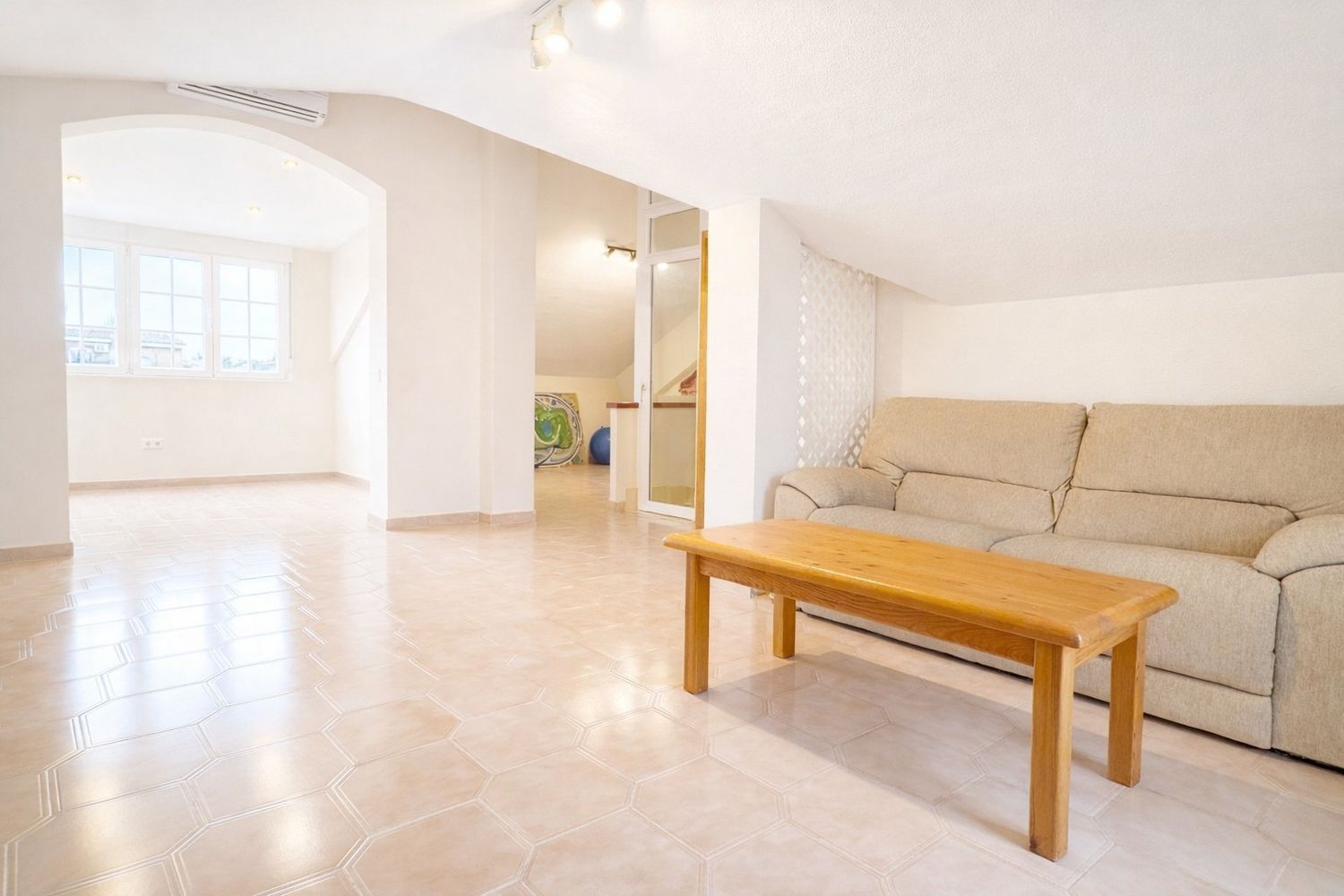 Chalet adosado en Urb. nuevo gales Barrio Monte Rozas - Foto 25