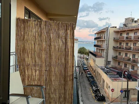 Piso en calle del Dofí, 3