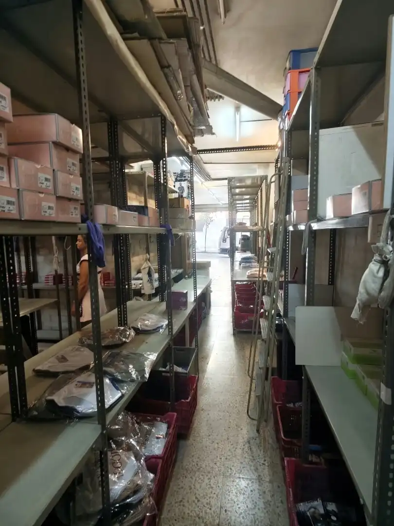 Local comercial en  Carrer Bòbiles 1 - Foto 16