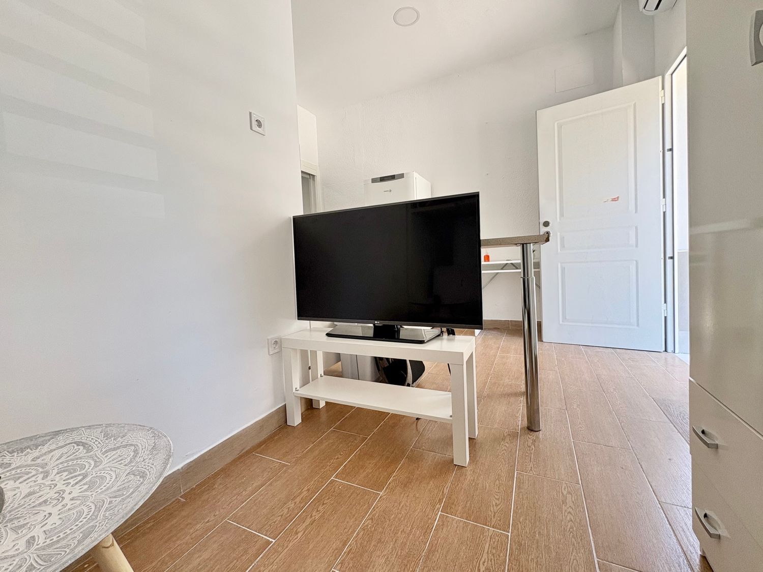 Estudio en avenida de Libia, 67 - Foto 4