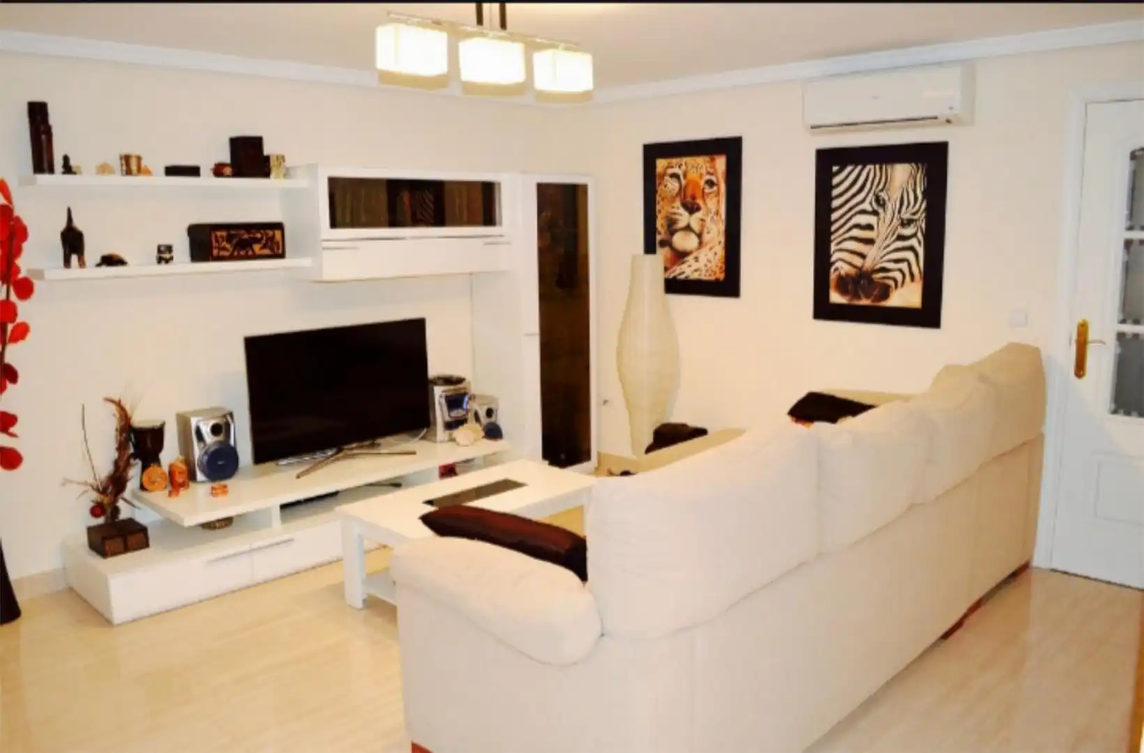 Piso en calle Calle Abderramán III 4 - Foto 1