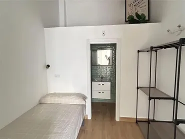 Piso en  Calle Diamantino García Acosta 50 - Foto 7