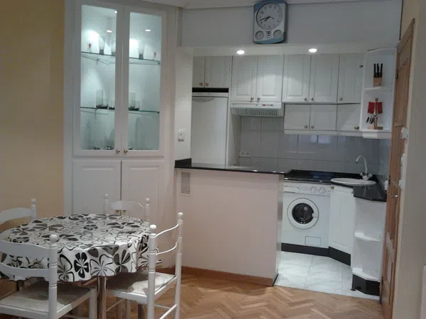 Estudio en Calle monasterio de carracedo, 4, Zona Alta, Zona Alta - Foto 1