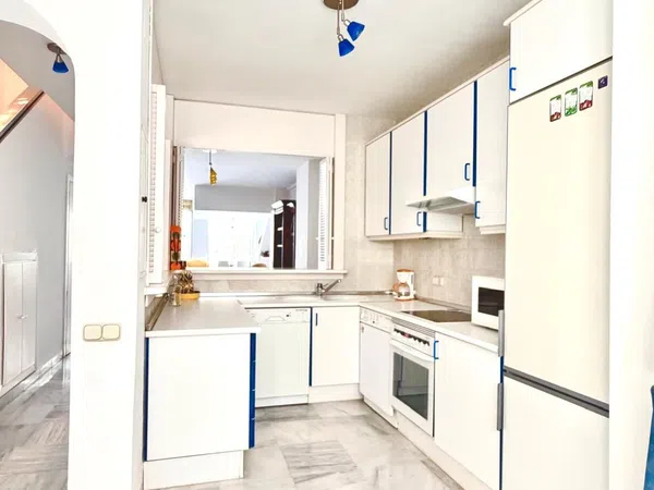 Dúplex en Marbella House Calle Ramón Gómez de la Serna, Marbella, 23, Playa de la Fontanilla - Foto 8