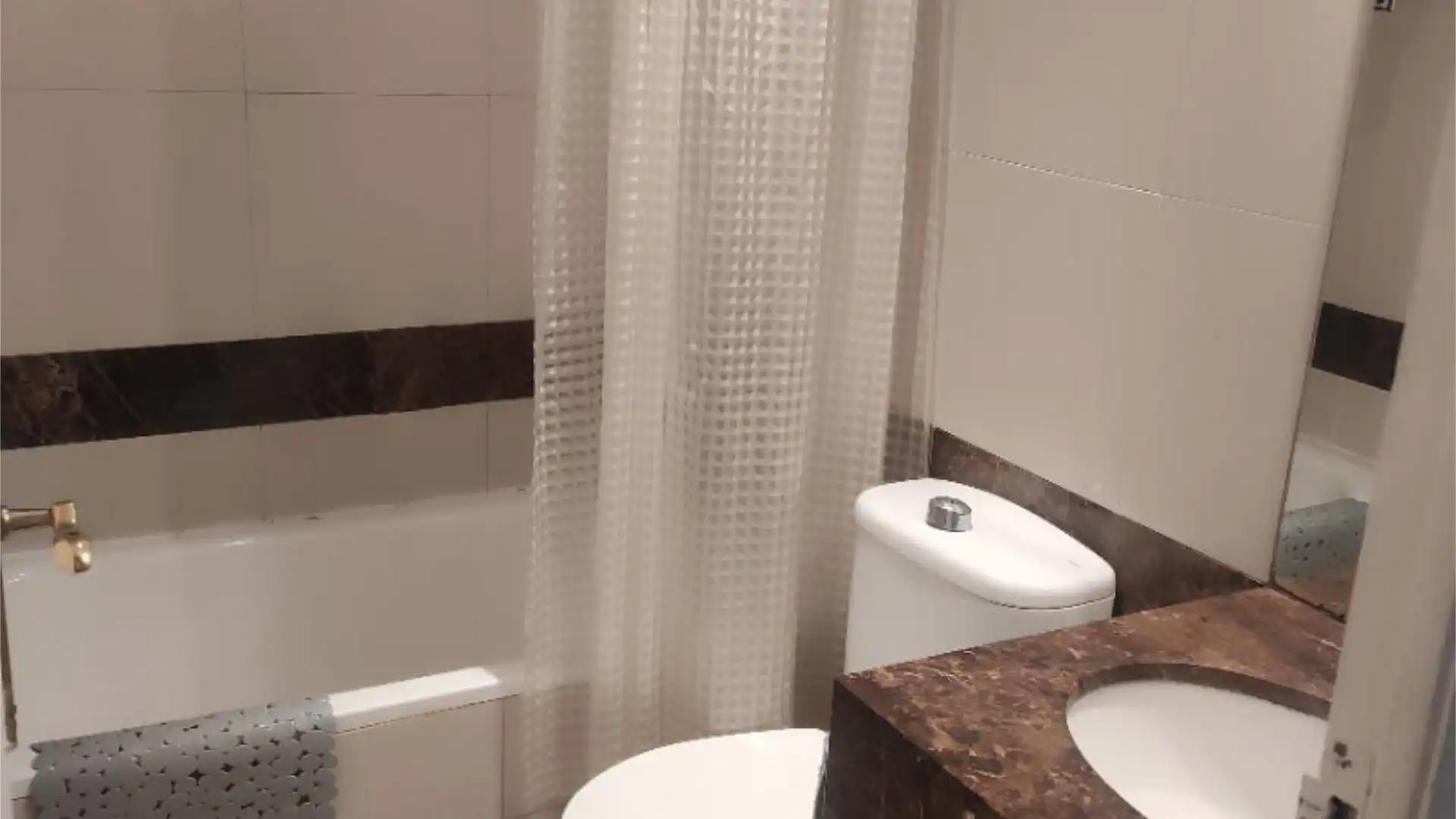 Piso en  Carrer de Sant Lli 4 - Foto 7