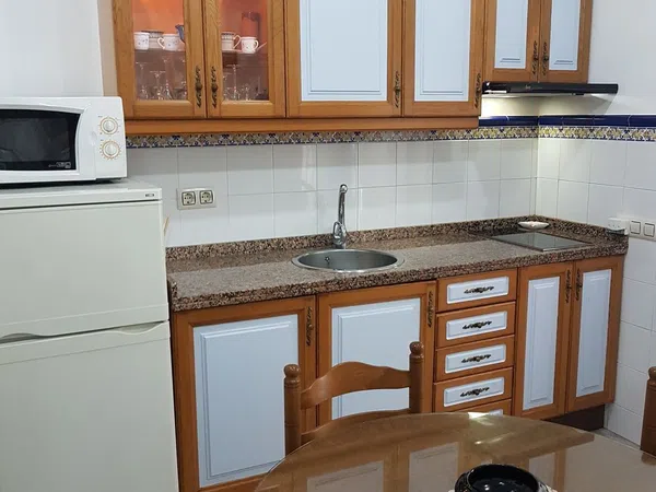 Estudio en Calle Ramón y Cajal, 8 - Foto 2