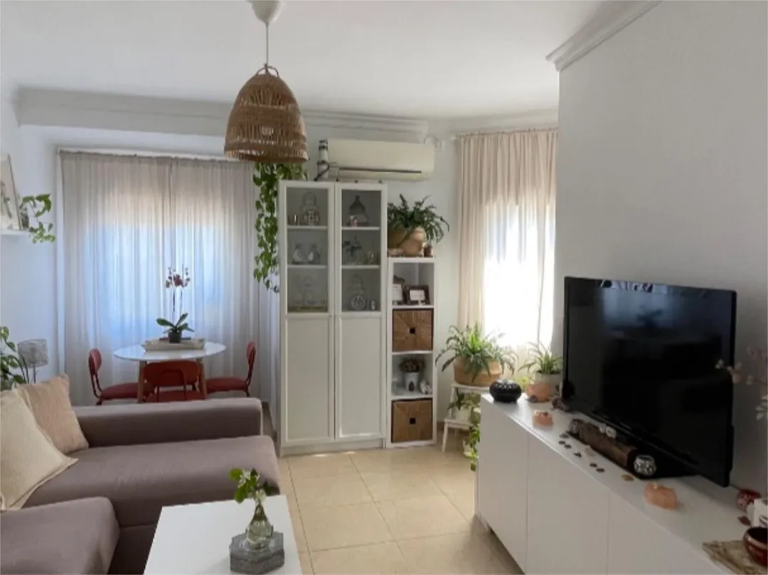 Piso en  Avenida del Obispo Angel Herrera Oria 37 - Foto 2