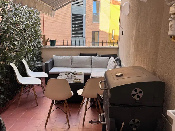 Piso en calle de Nuestra Señora del Carmen, 27