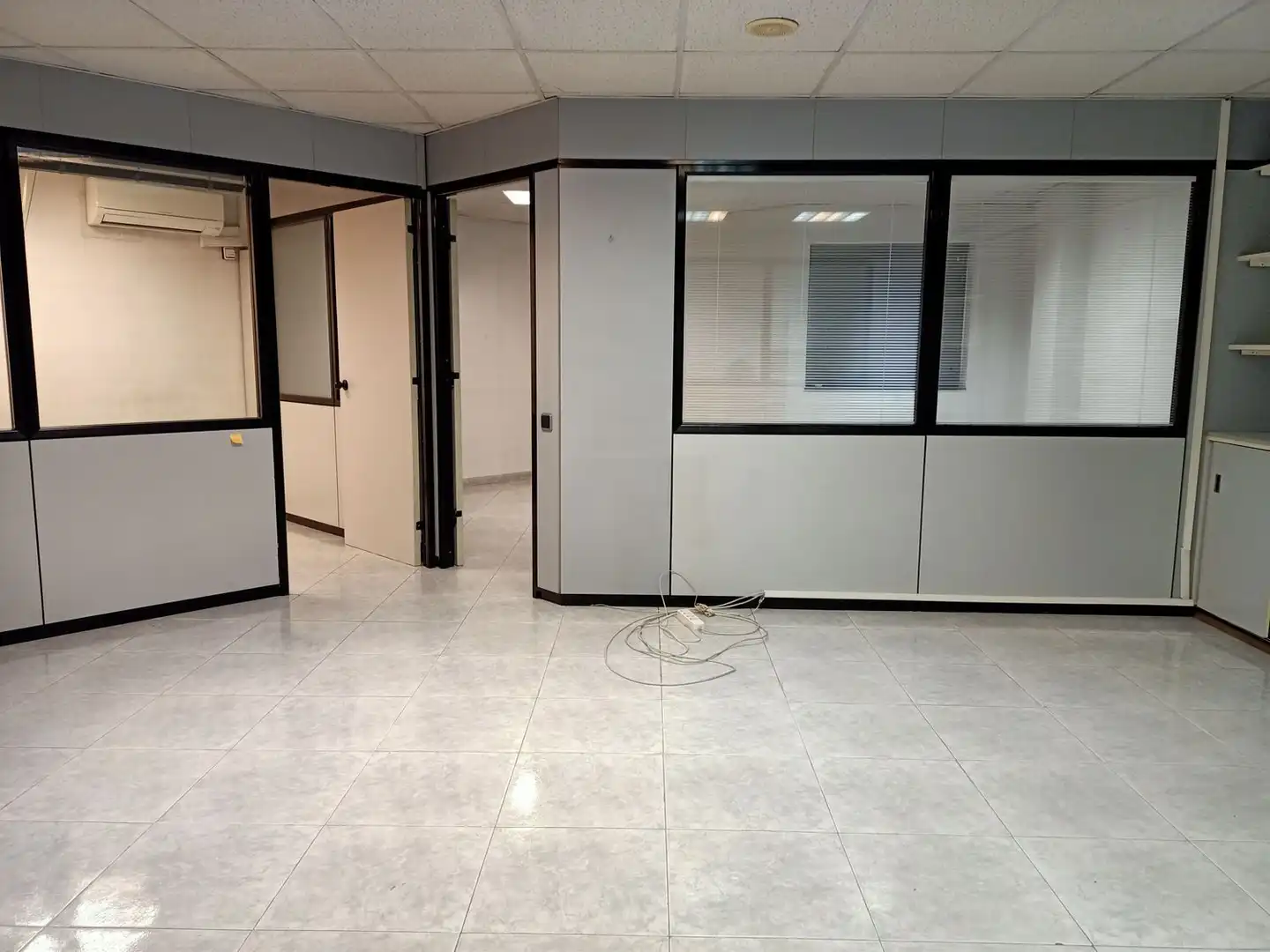 Local comercial en  Calle Francesc Layret 30 - Foto 5