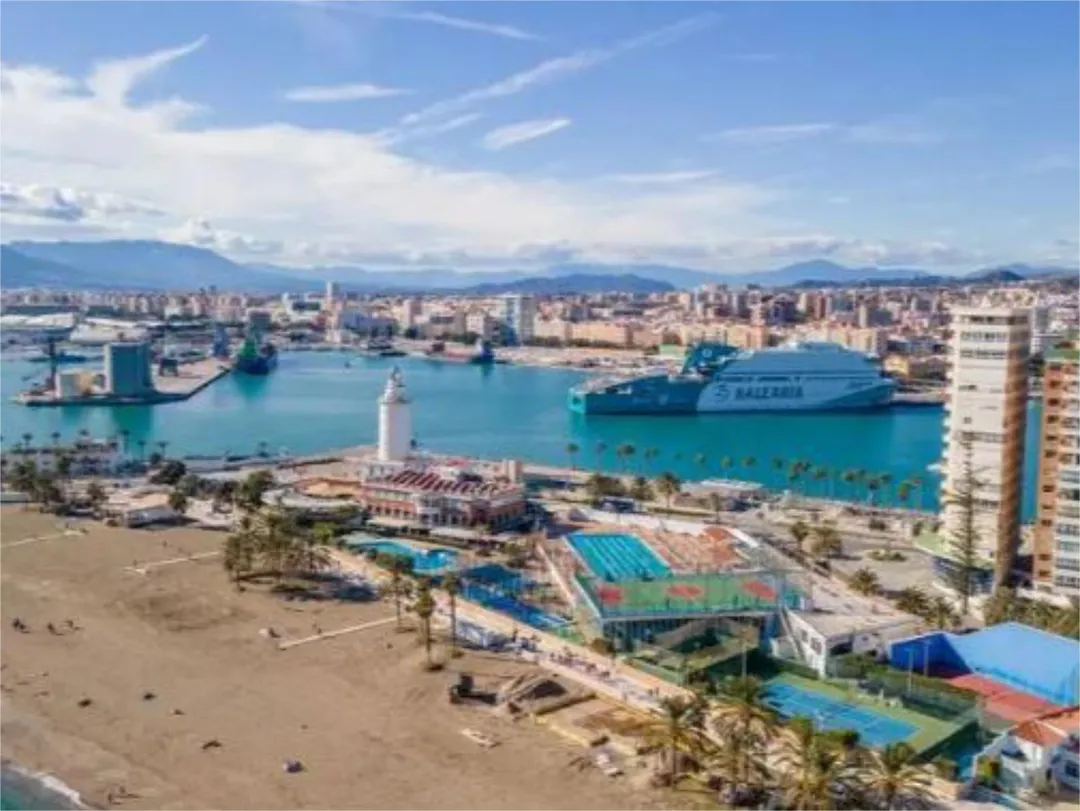 Piso en  Calle Pintor Guerrero del Castillo 2 - Foto 10