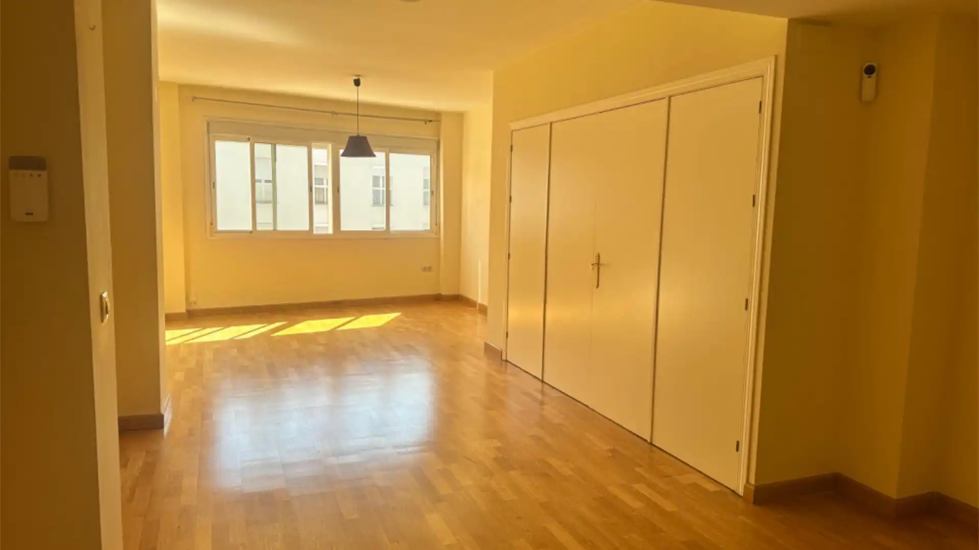 Piso en  Calle Amador de los Ríos 1 - Foto 1