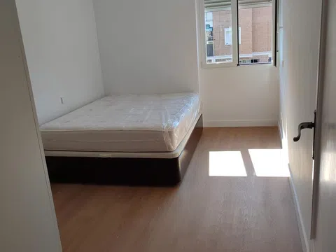 Piso en calle de las Islas Aleutianas, 3