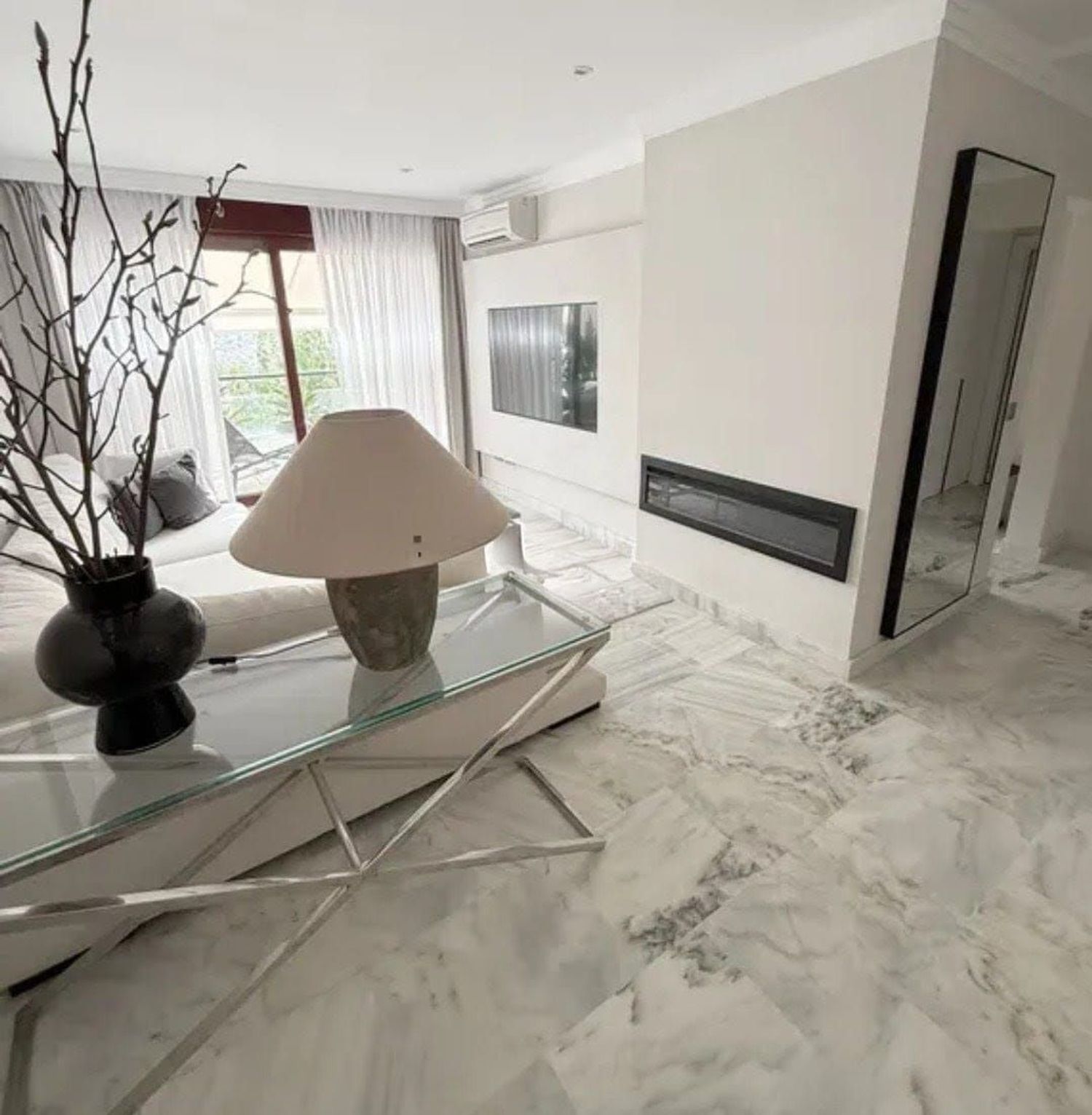 Piso en avenida Pablo Picasso, 1 - Foto 1