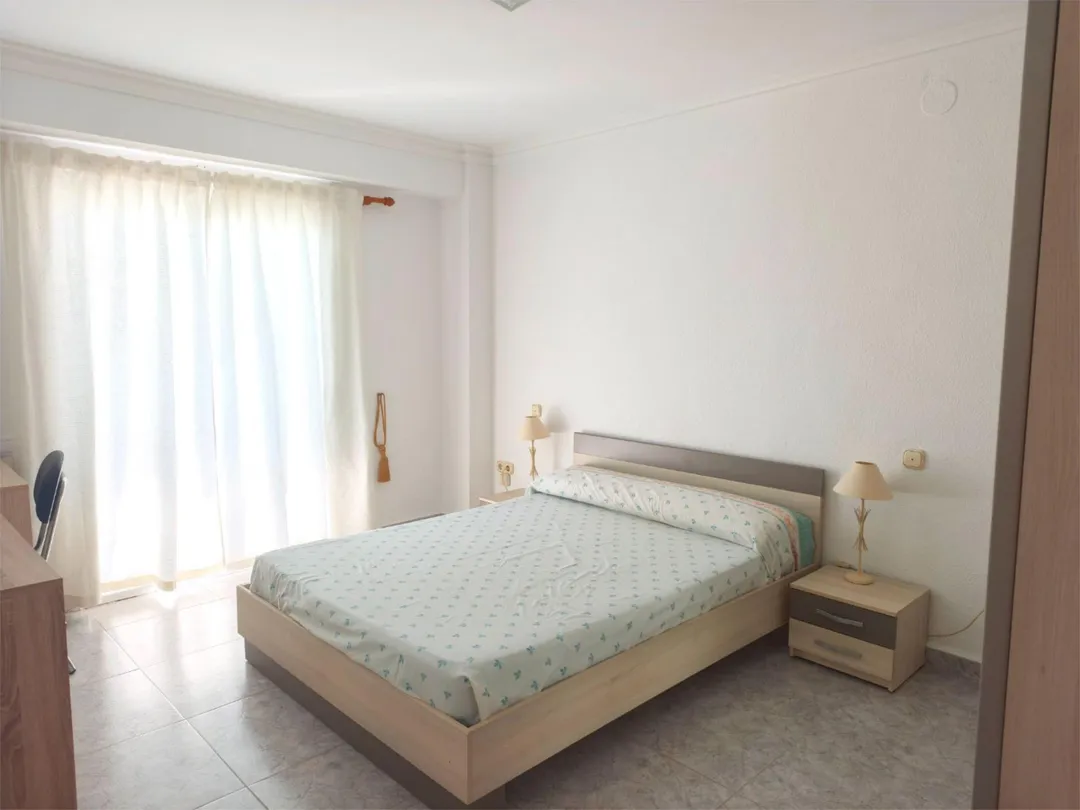 Piso en avenida Avinguda del Doctor Peset Aleixandre 83 - Foto 2