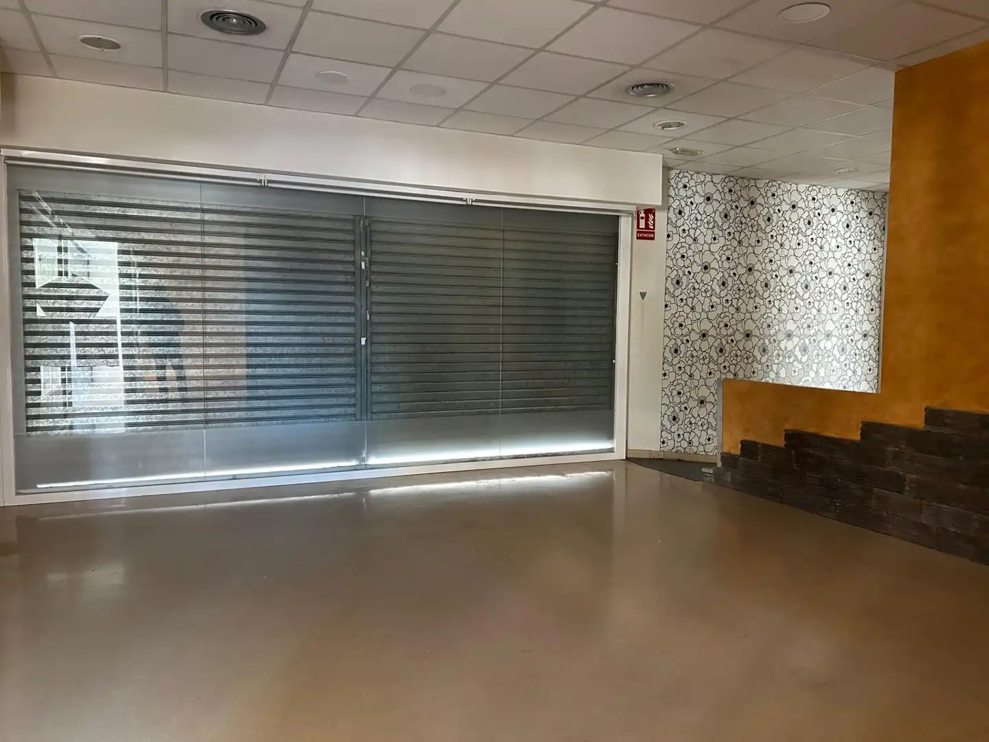 Local comercial en  Carrer DR. CALSINA,DEL - Foto 8