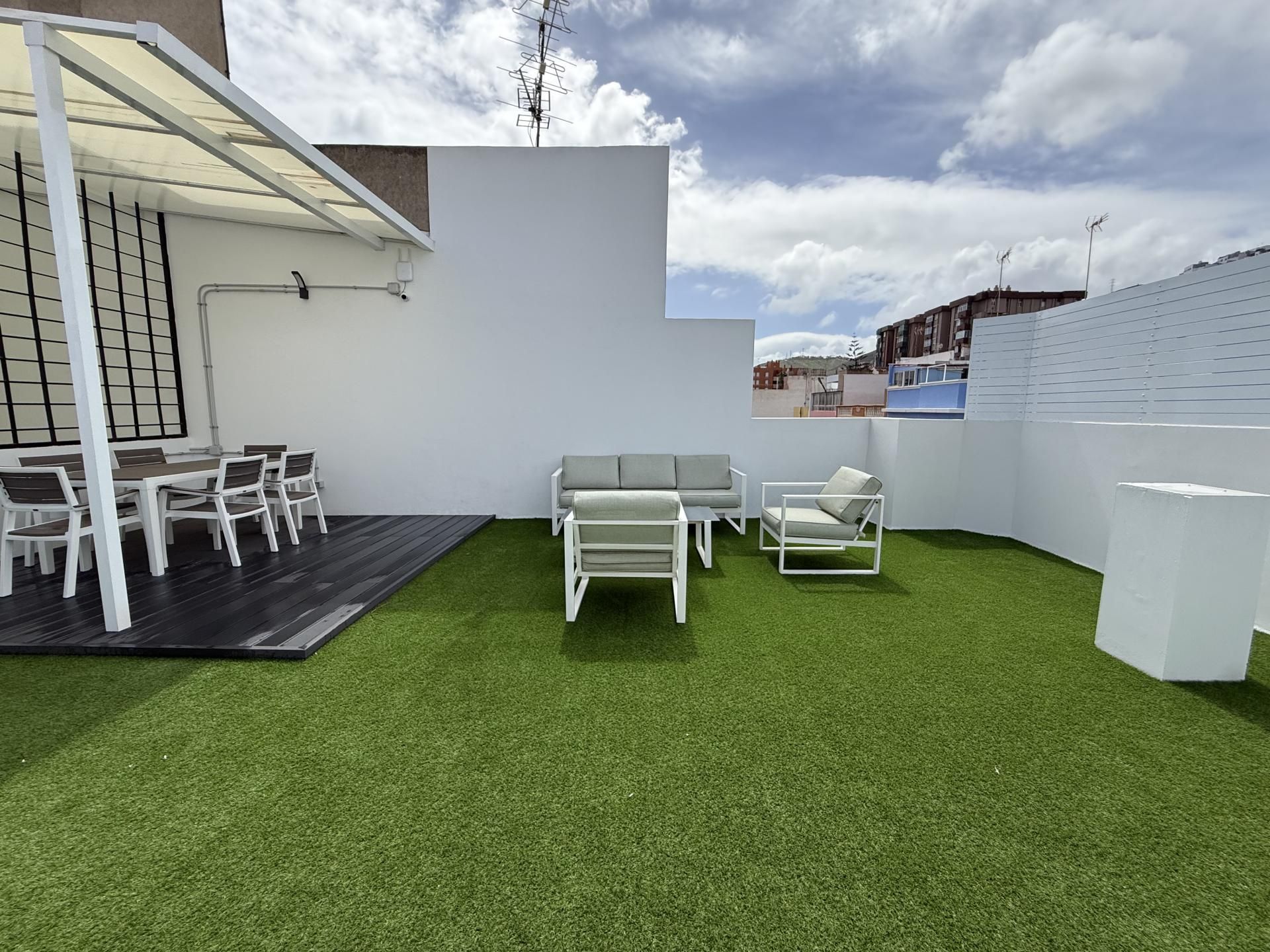 Piso en  Calle Salvador Calderón 10 - Foto 2