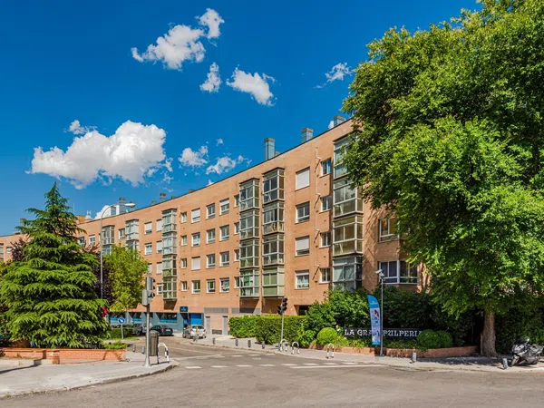 Piso en avenida del Papa Negro